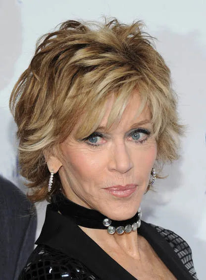 Heiße Jane Fonda Kurze Glatte, Gestufte Kunsthaar-Perücke Ohne Montur 20 cm